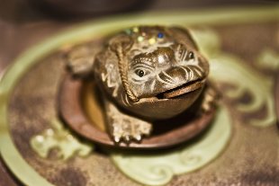 Amulet-žaba na sreću i bogatstvo